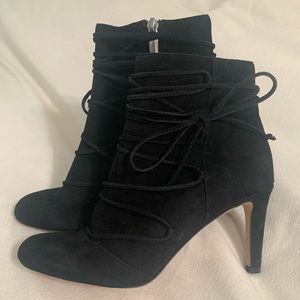 Vince Camuto 6.5 leather suede boots
